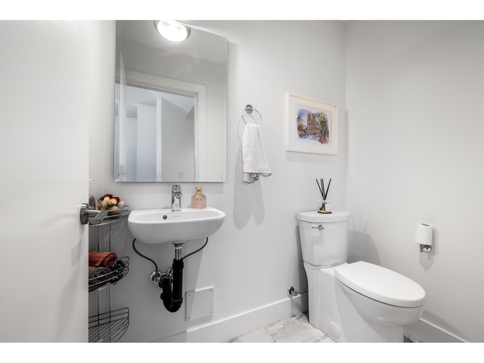 28 16561 17a Avenue Property Photo 20