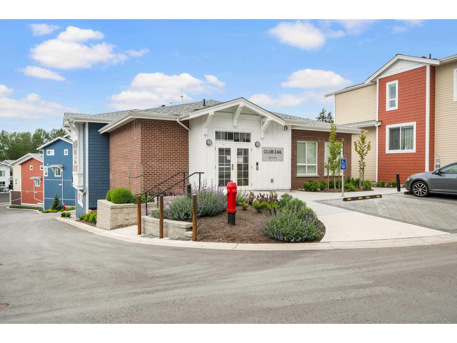 28 16561 17a Avenue Property Photo 24