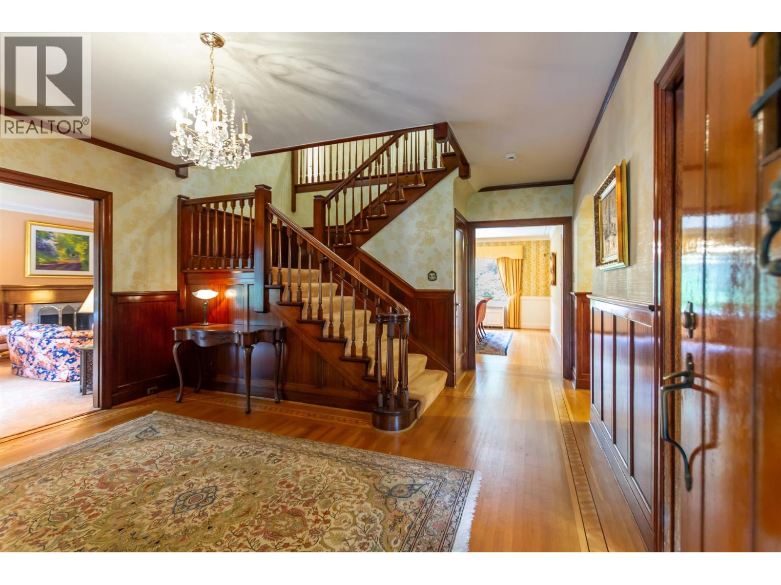 5376 Marguerite Street Property Photo 10