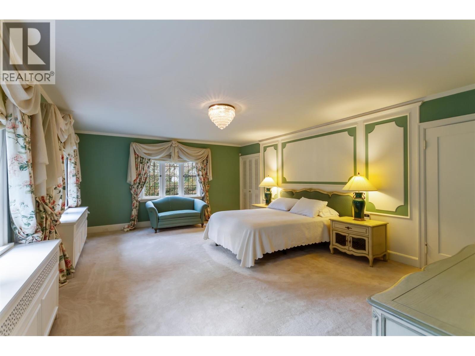 5376 Marguerite Street Property Photo 11