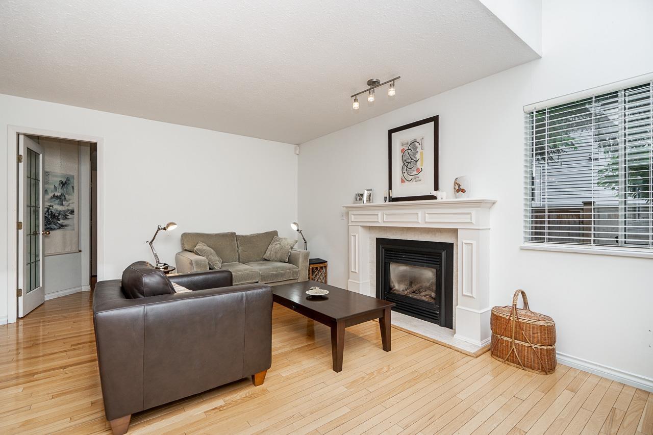 954 160b Street Property Photo 21