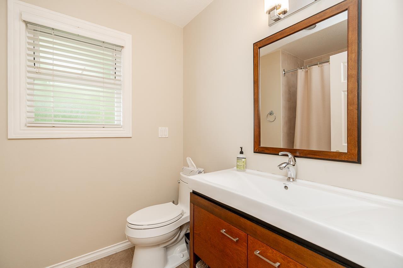 954 160b Street Property Photo 34