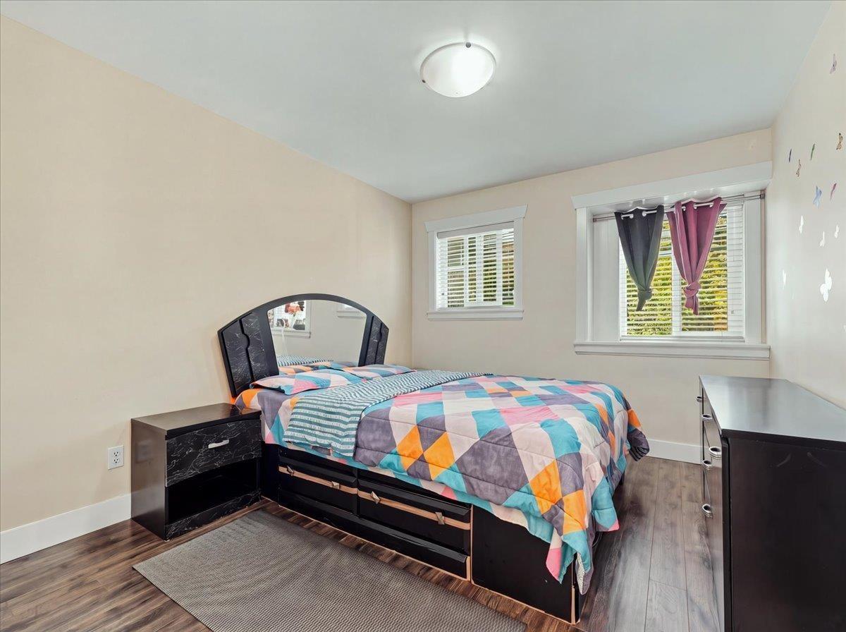 5920 131 Street Property Photo 12