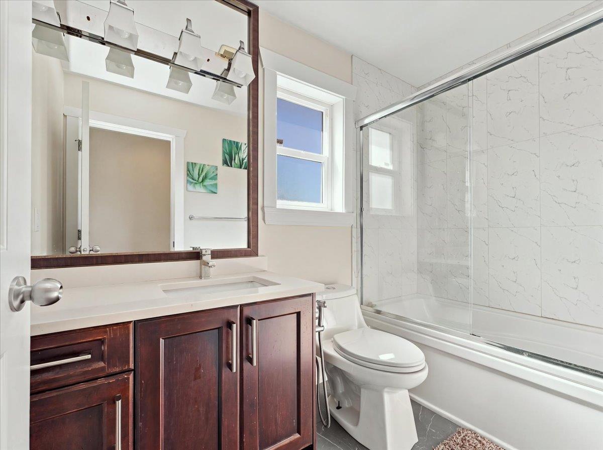5920 131 Street Property Photo 13