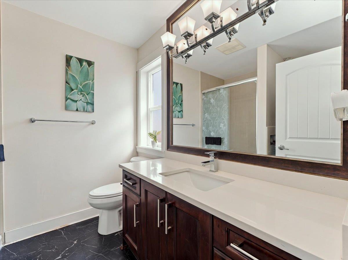 5920 131 Street Property Photo 18
