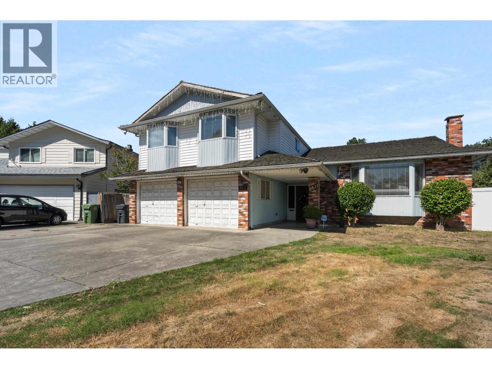8611 RIDEAU DRIVE