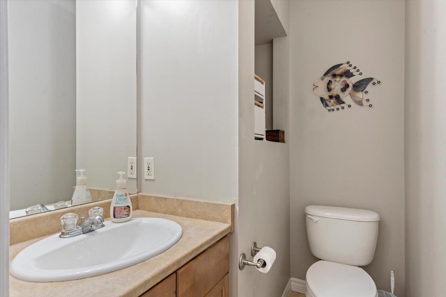 46345 Princess Avenue #7 Property Photo 14