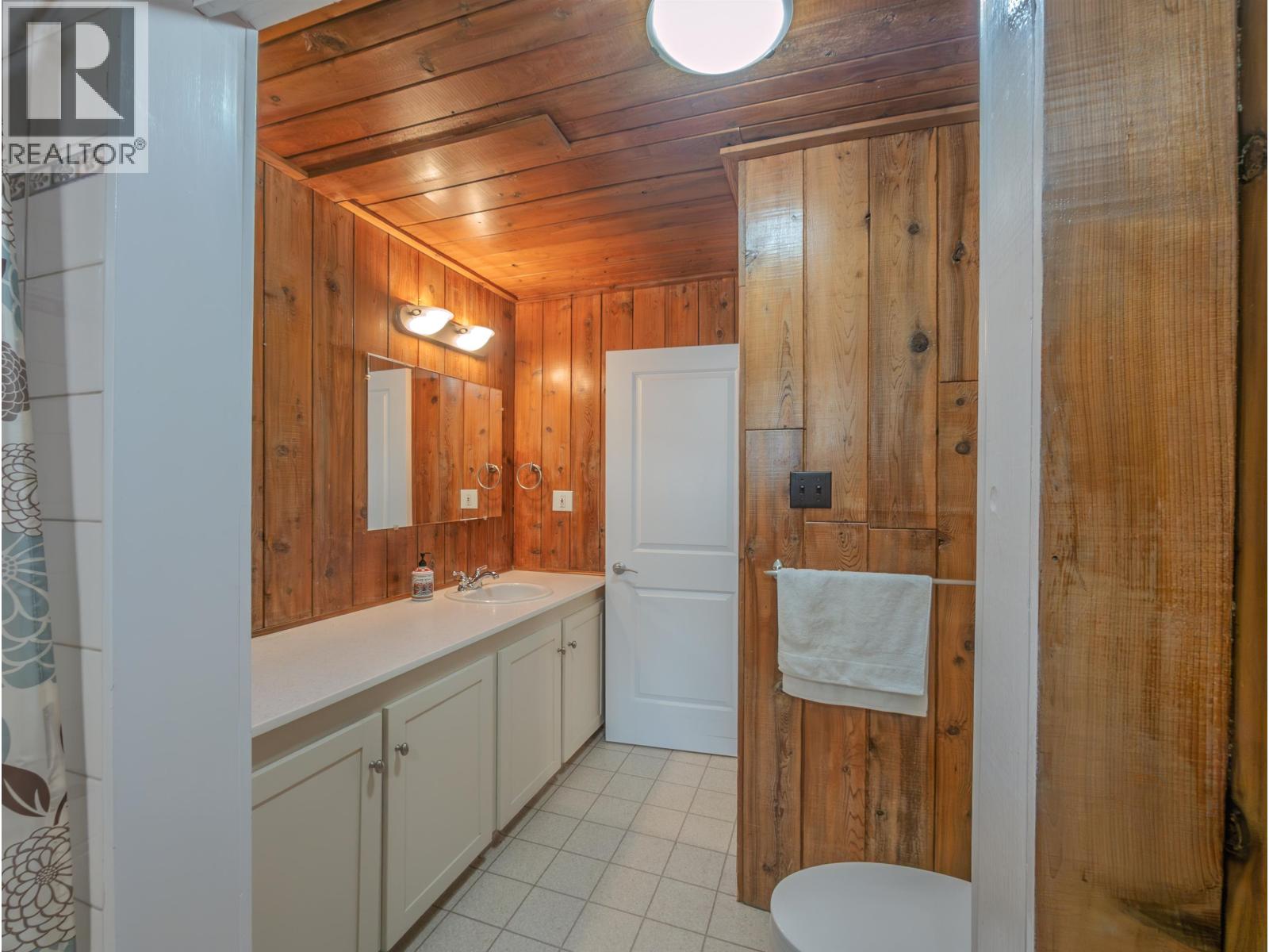 4734 Kitwanga Drive Property Photo 13