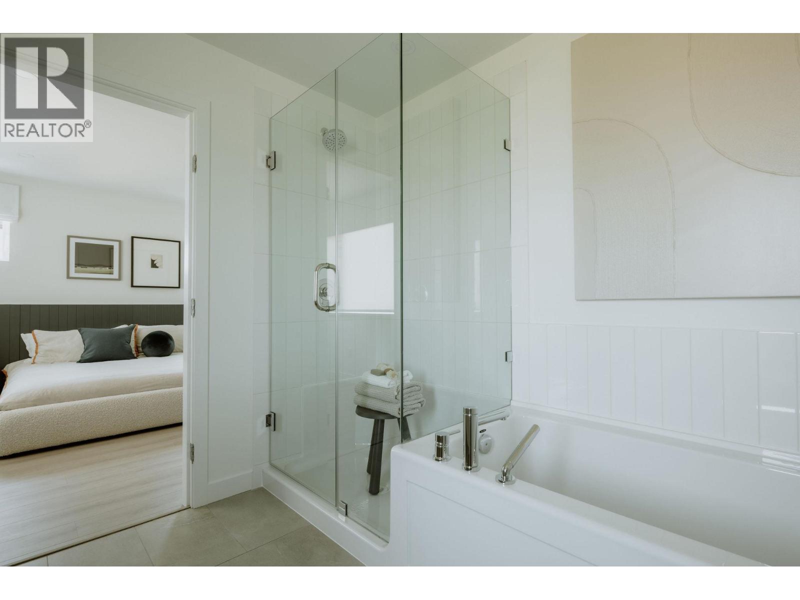 2464 Alder Way Property Photo 11