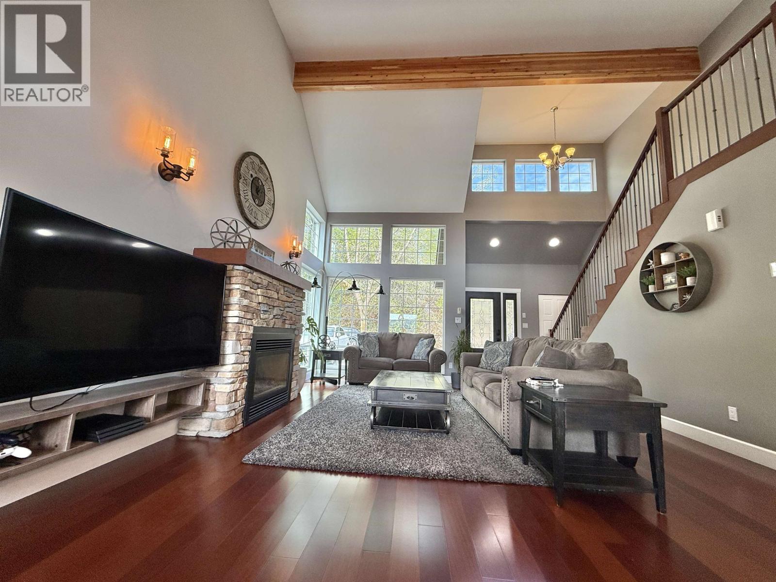 1912 Crystal Street Property Photo 9