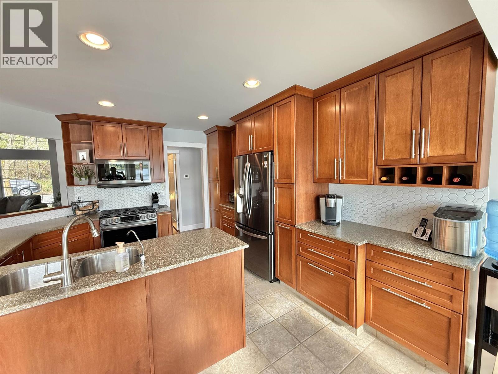 1912 Crystal Street Property Photo 17