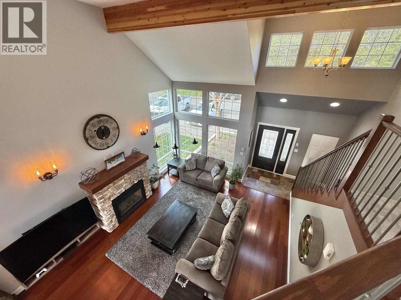 1912 Crystal Street Property Photo 24