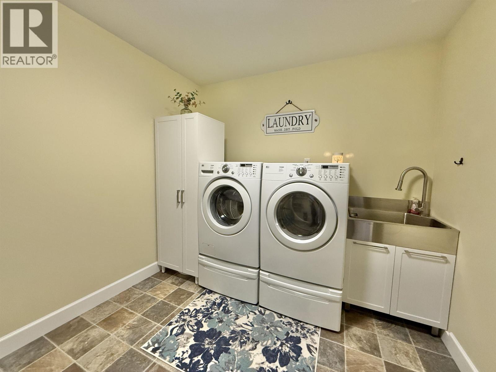 1912 Crystal Street Property Photo 34