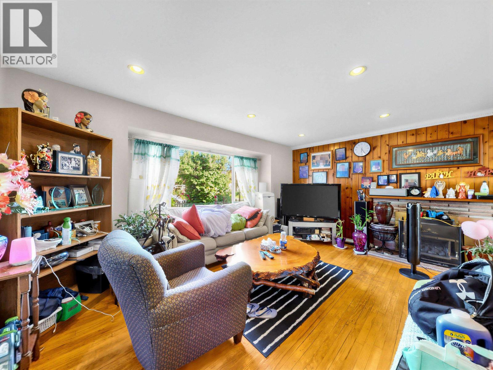 5033 Killarney Street Property Photo 2
