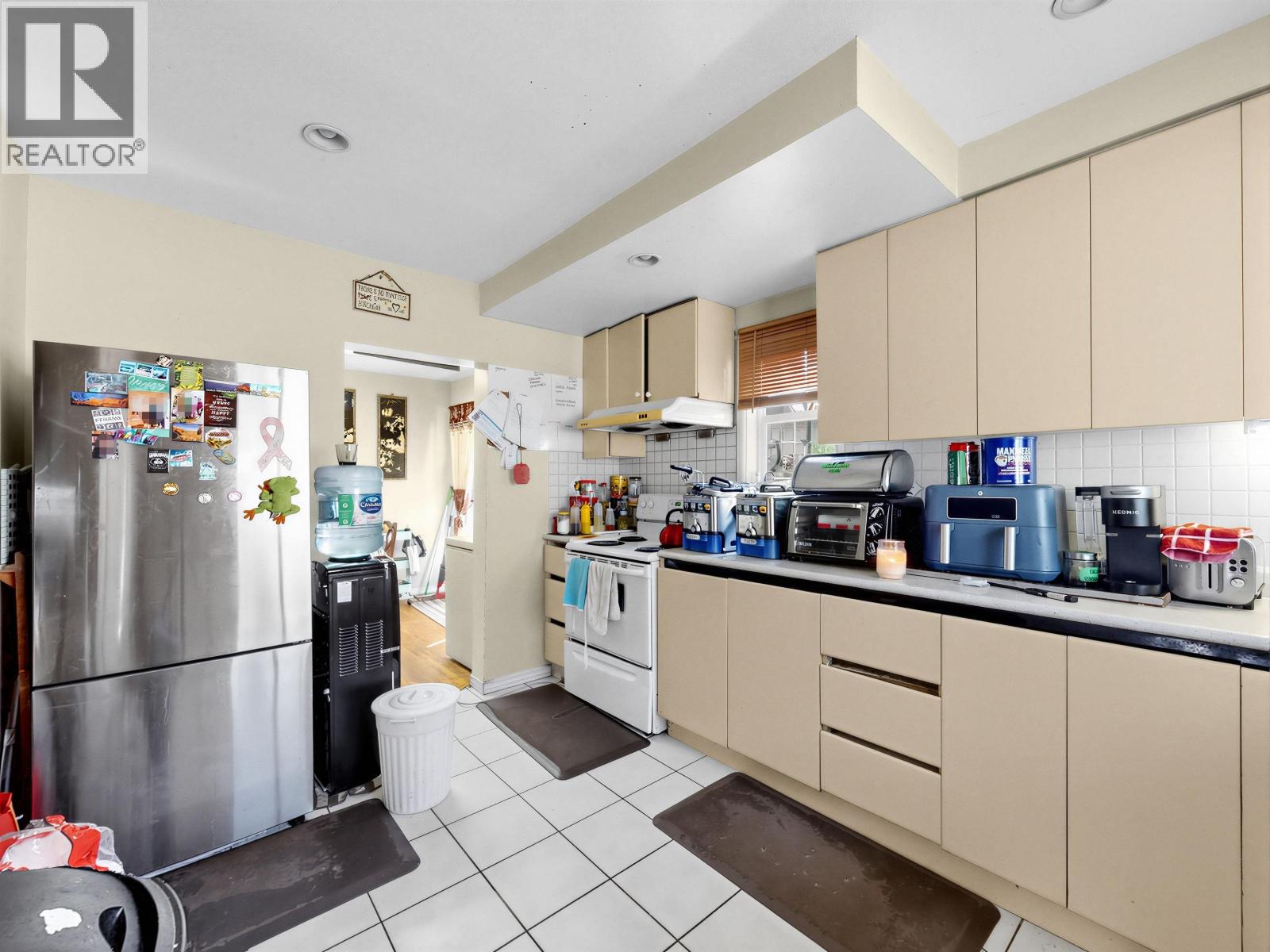 5033 Killarney Street Property Photo 12