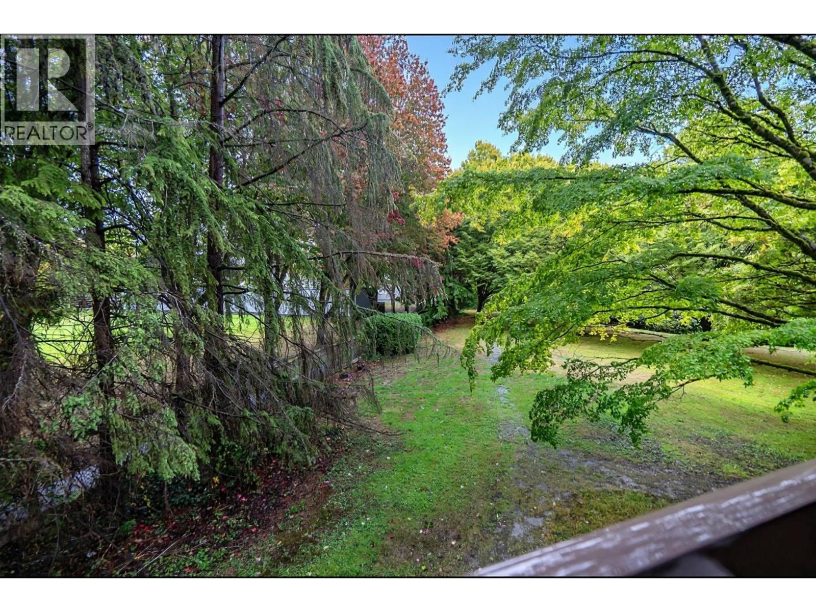 111 6655 Lynas Lane Property Photo 31