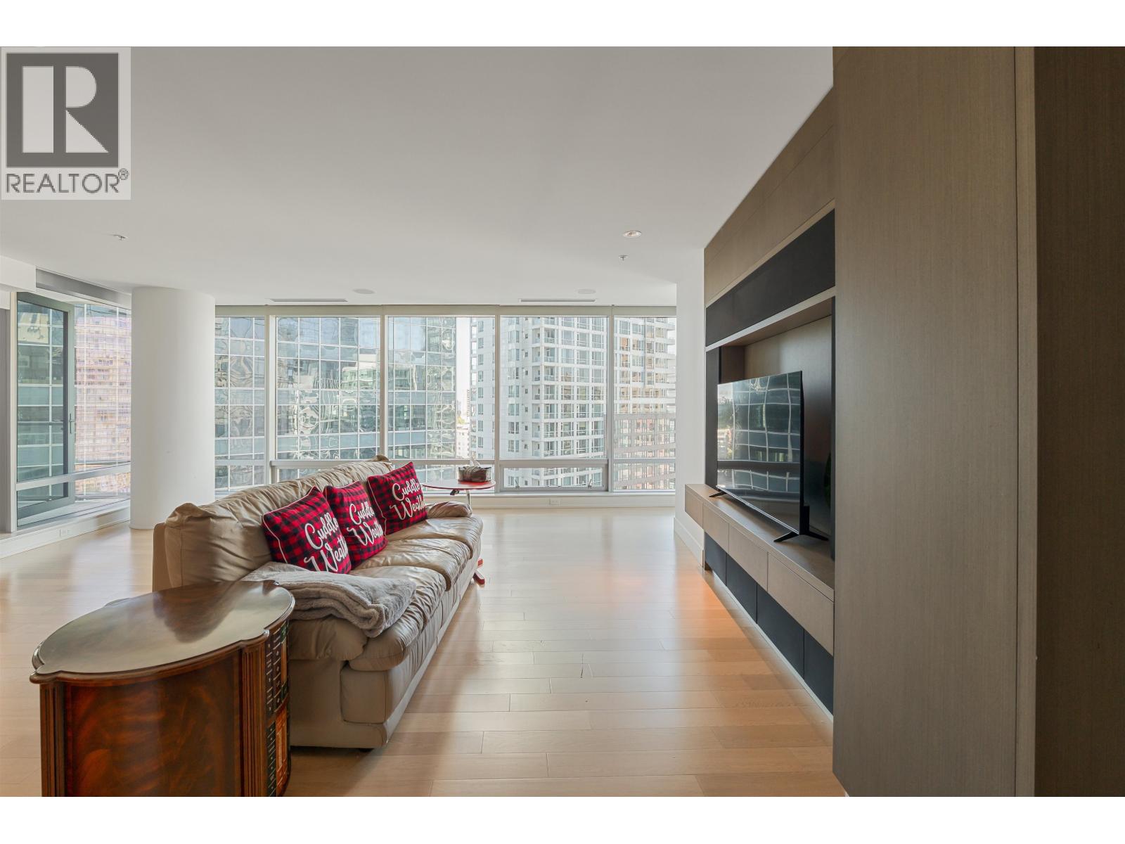 1809 1111 Alberni Street Property Photo 4