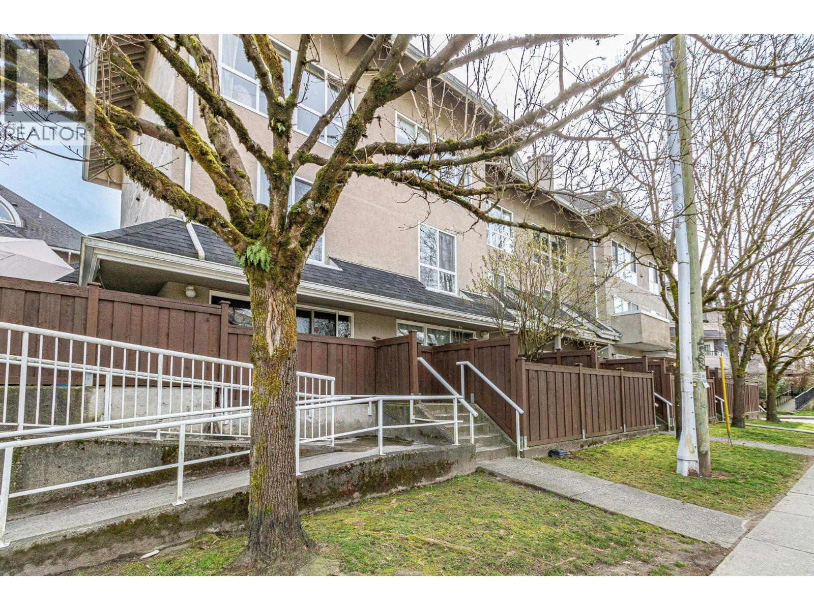 107 1570 Prairie Avenue Property Photo 27