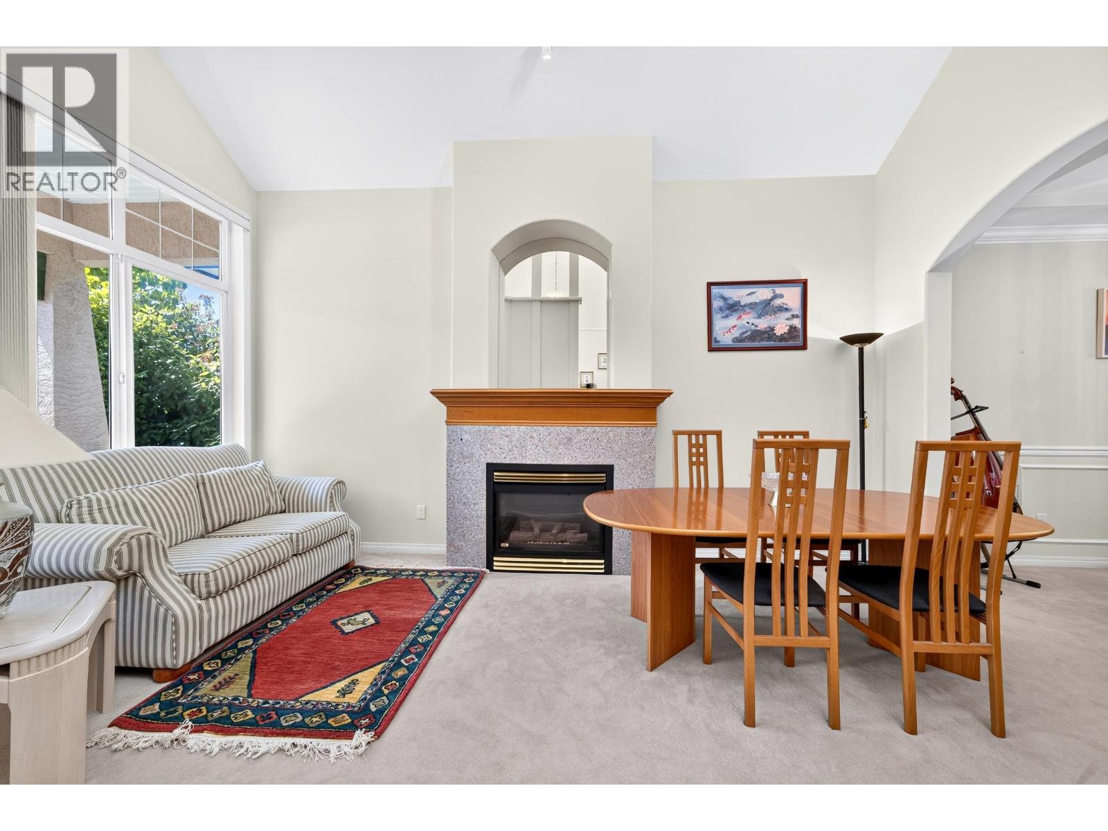 6215 Dunsmuir Crescent Property Photo 4