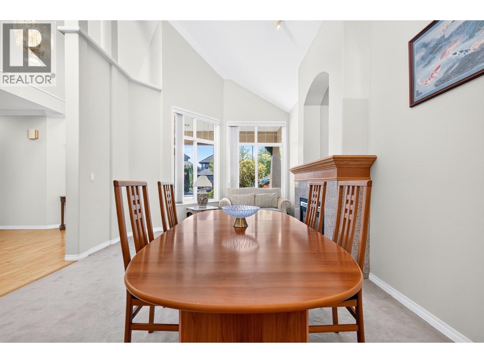 6215 Dunsmuir Crescent Property Photo 6