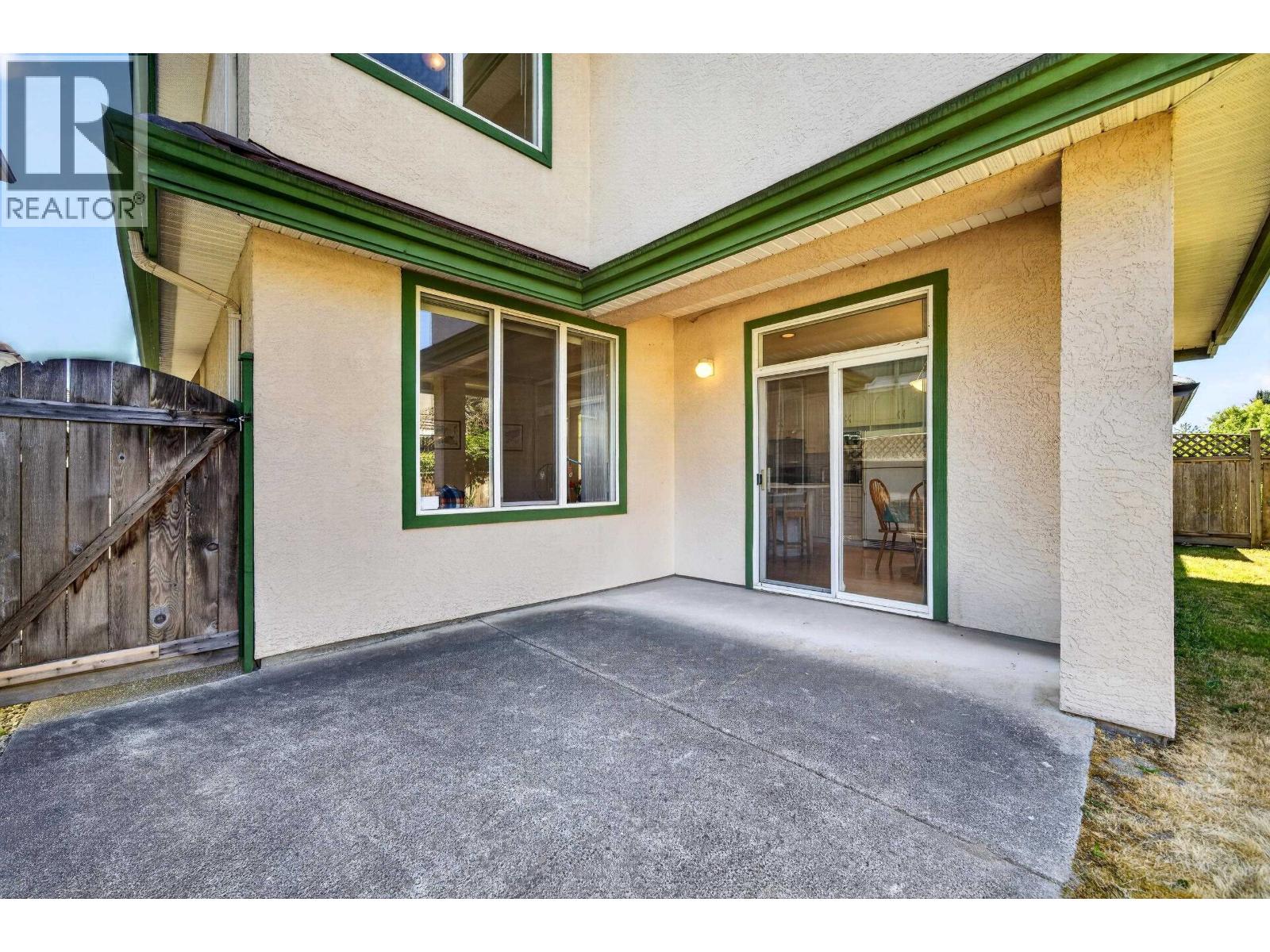 6215 Dunsmuir Crescent Property Photo 18