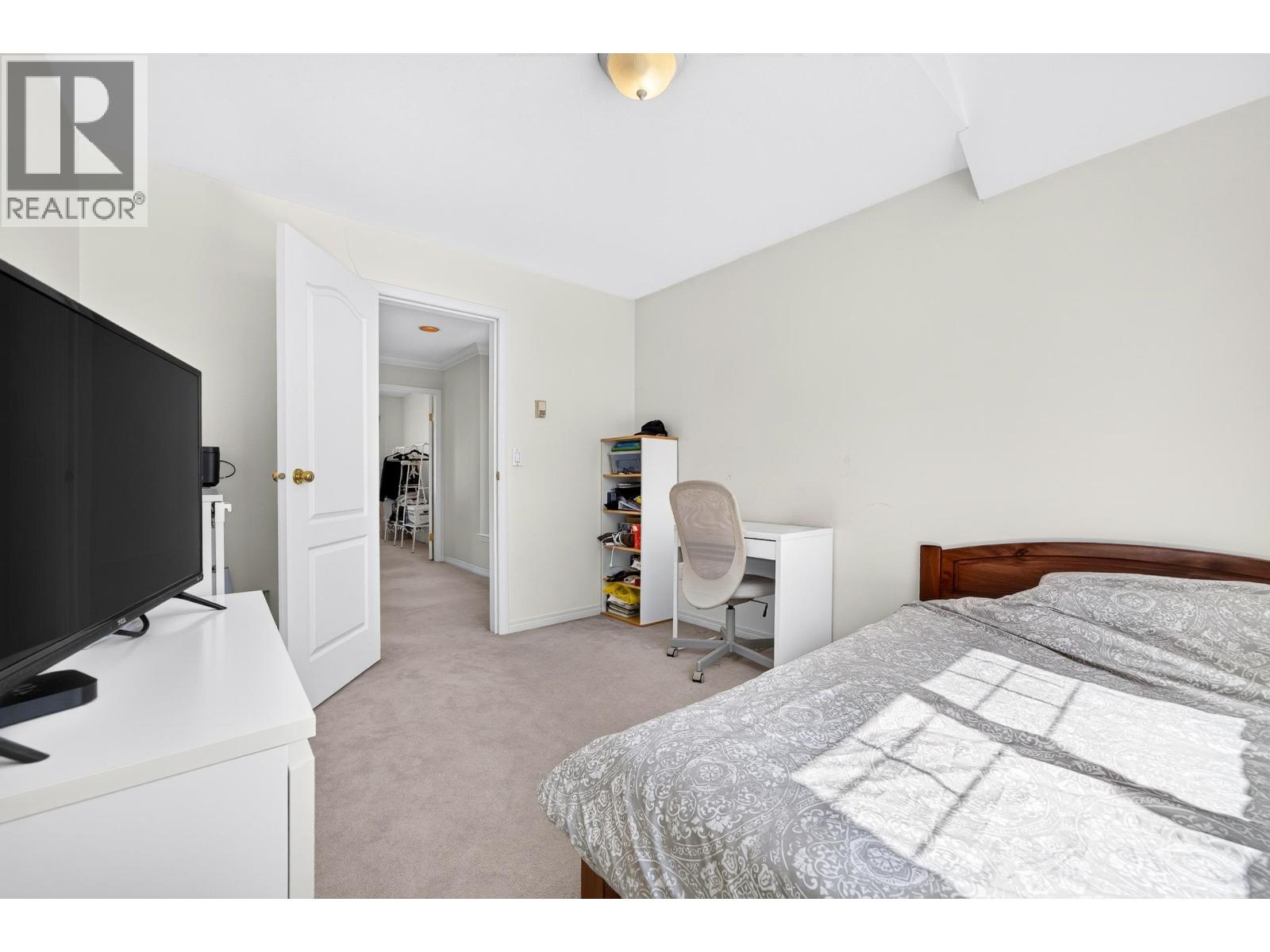 6215 Dunsmuir Crescent Property Photo 25