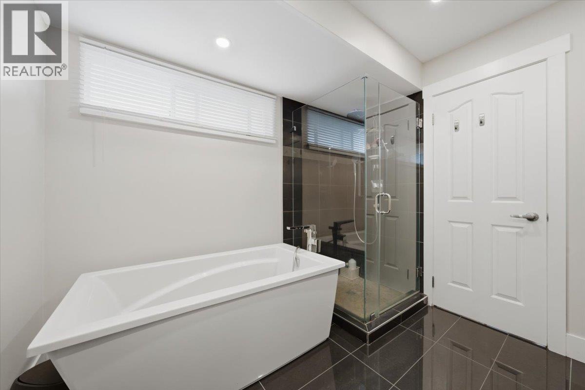 2893 Delahaye Drive Property Photo 8