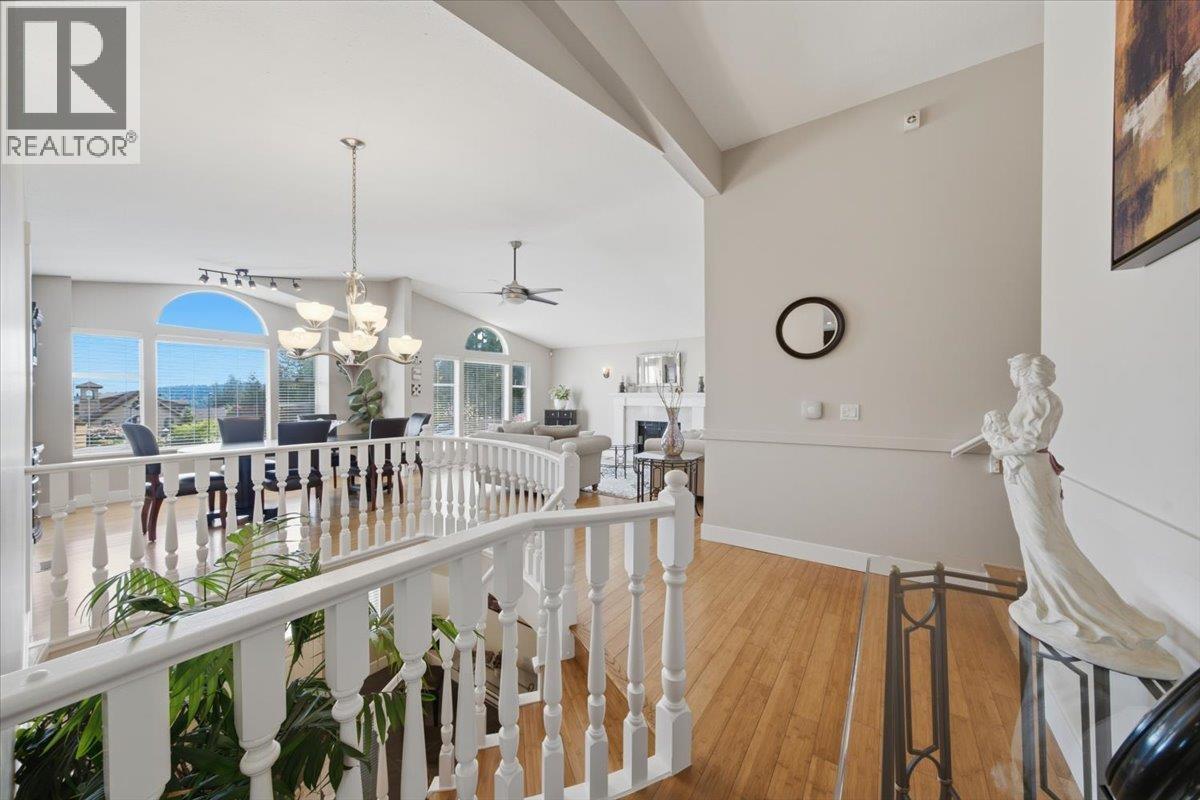 2893 Delahaye Drive Property Photo 14