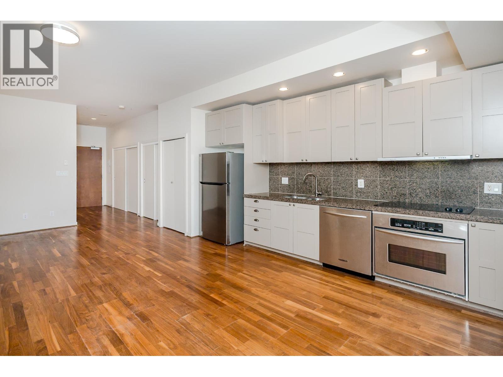 1113 1333 W Georgia Street Property Photo 9