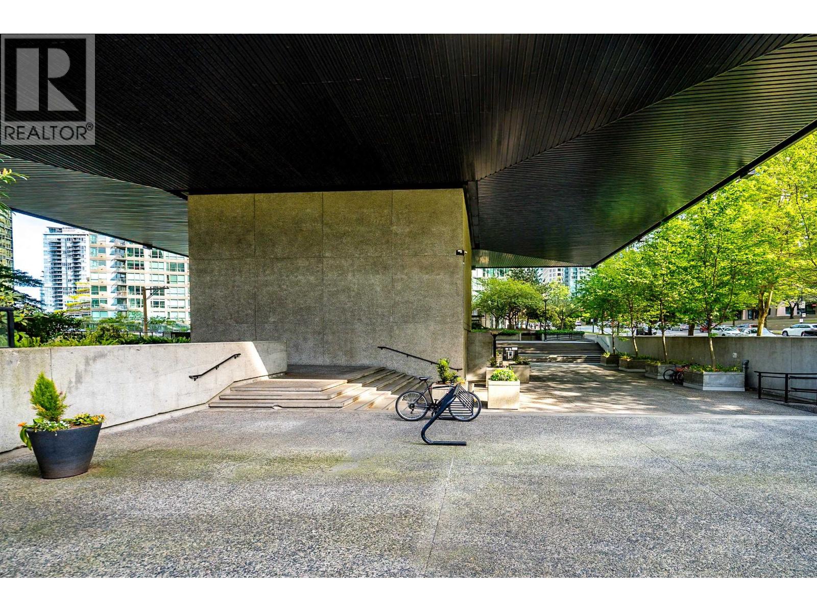 1113 1333 W Georgia Street Property Photo 27