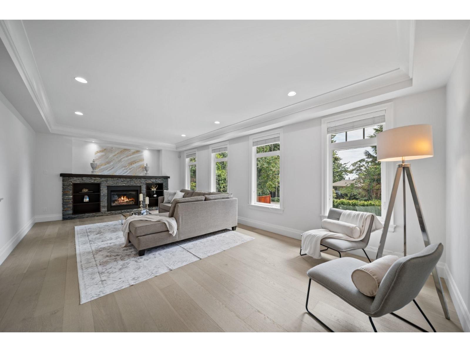 13101 14 Avenue Property Photo 8