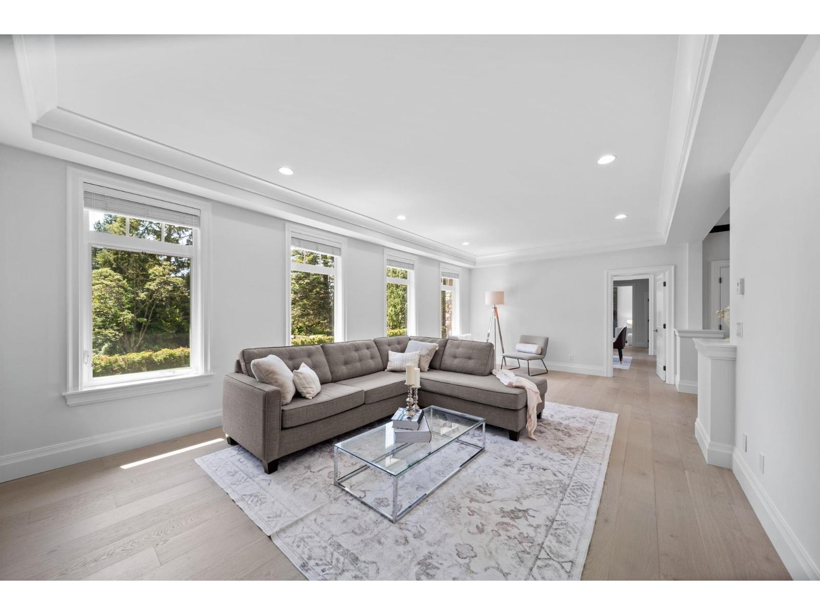 13101 14 Avenue Property Photo 9
