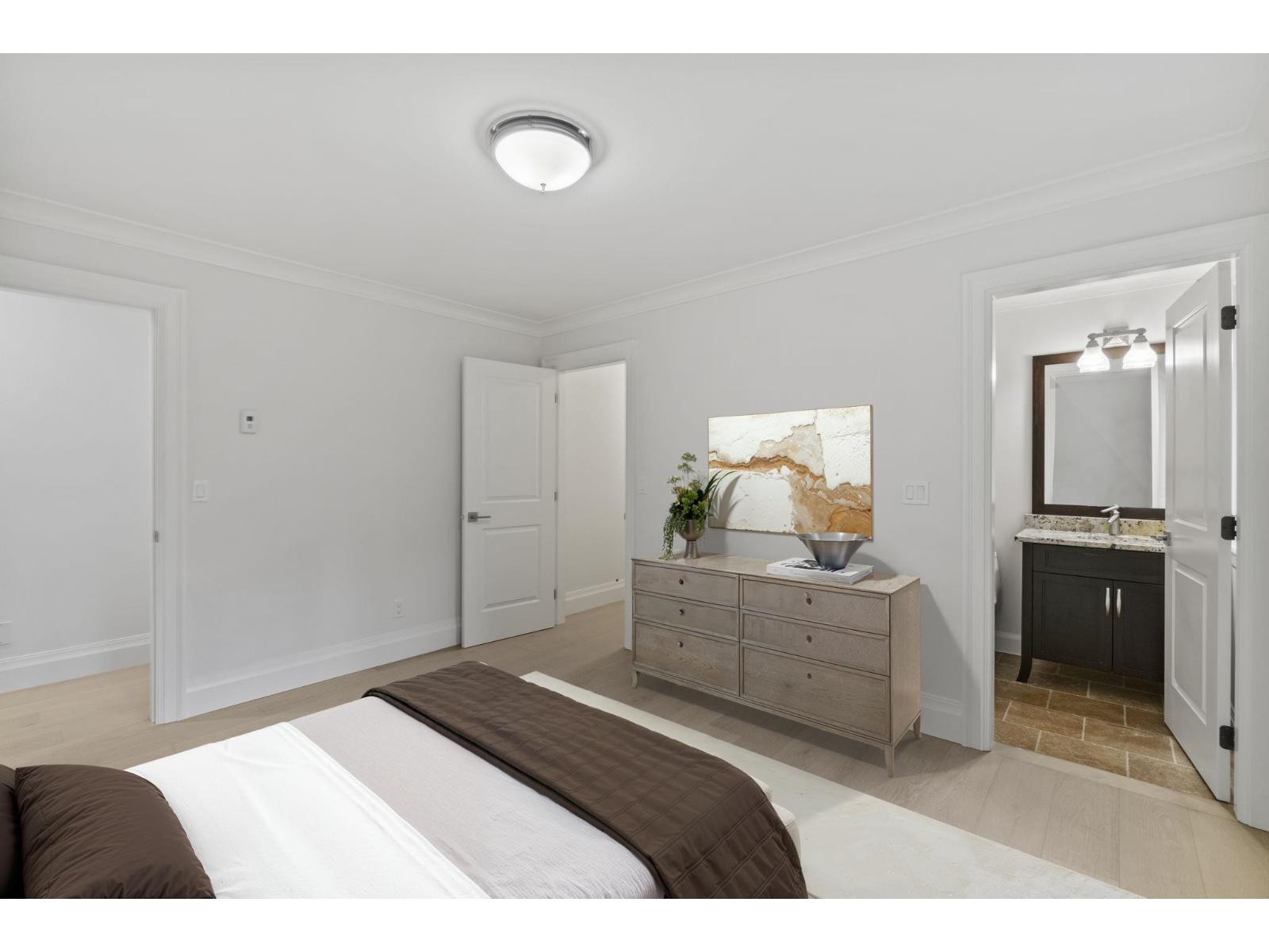 13101 14 Avenue Property Photo 25