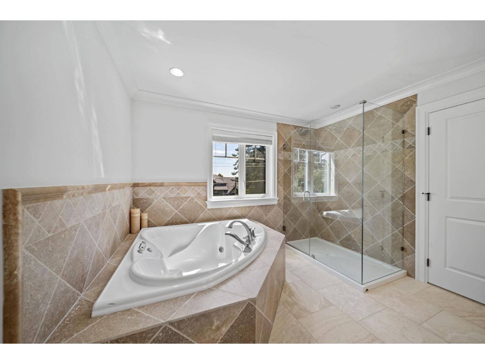 13101 14 Avenue Property Photo 27