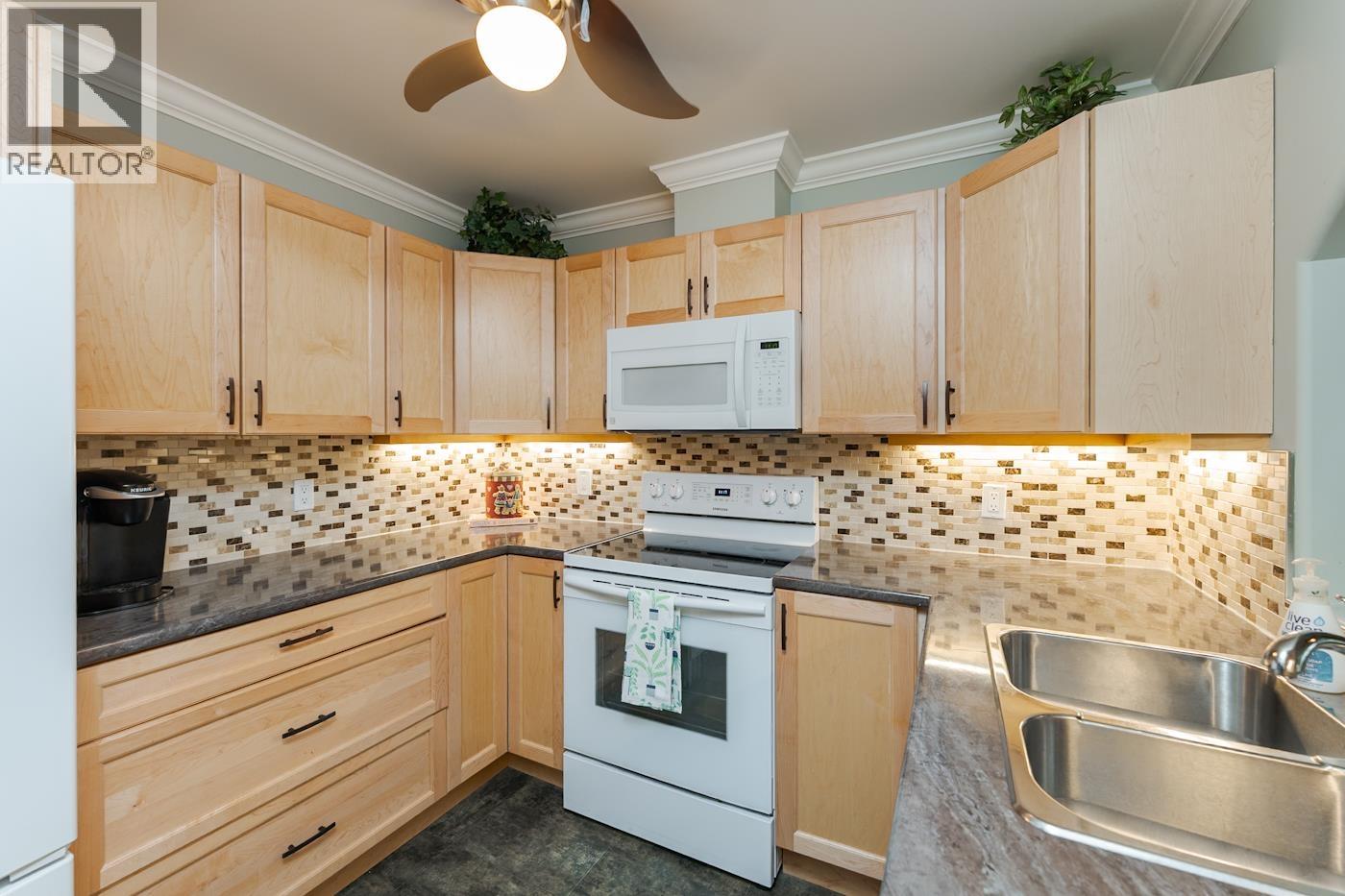 109 2055 Ingledew Street Property Photo 4