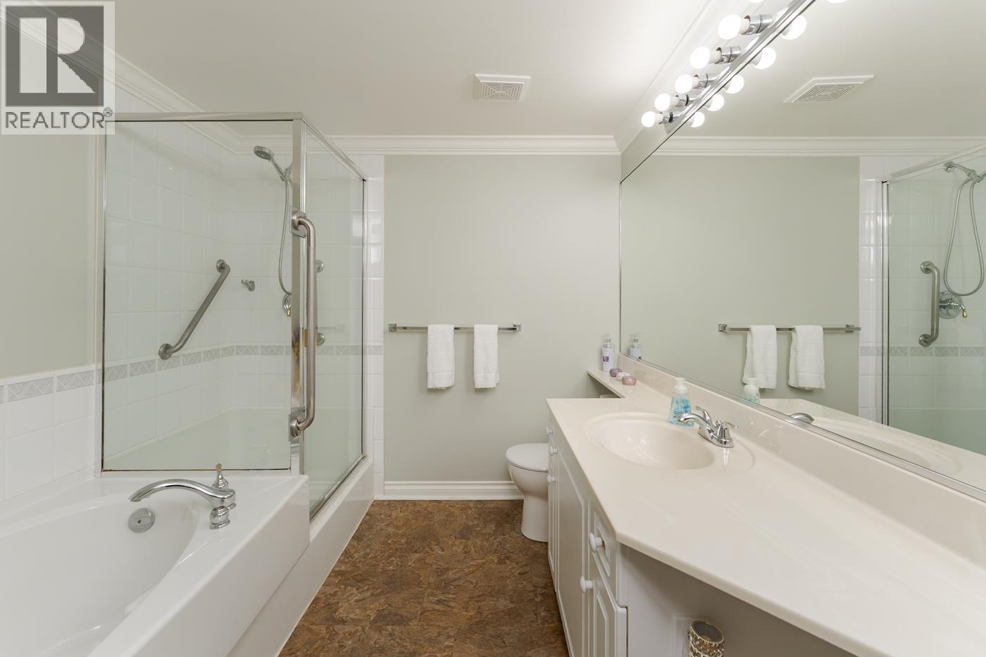 109 2055 Ingledew Street Property Photo 31