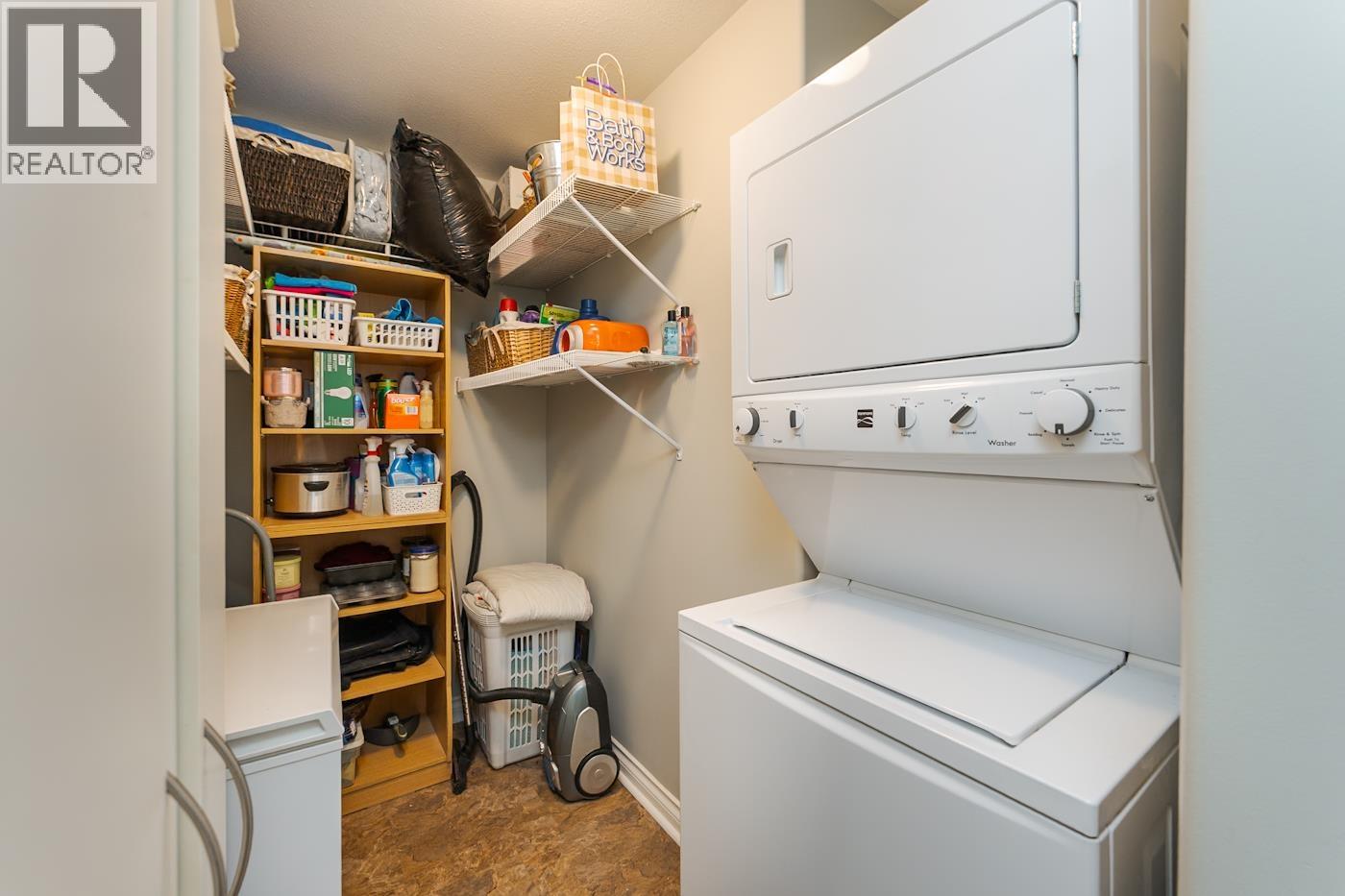 109 2055 Ingledew Street Property Photo 33