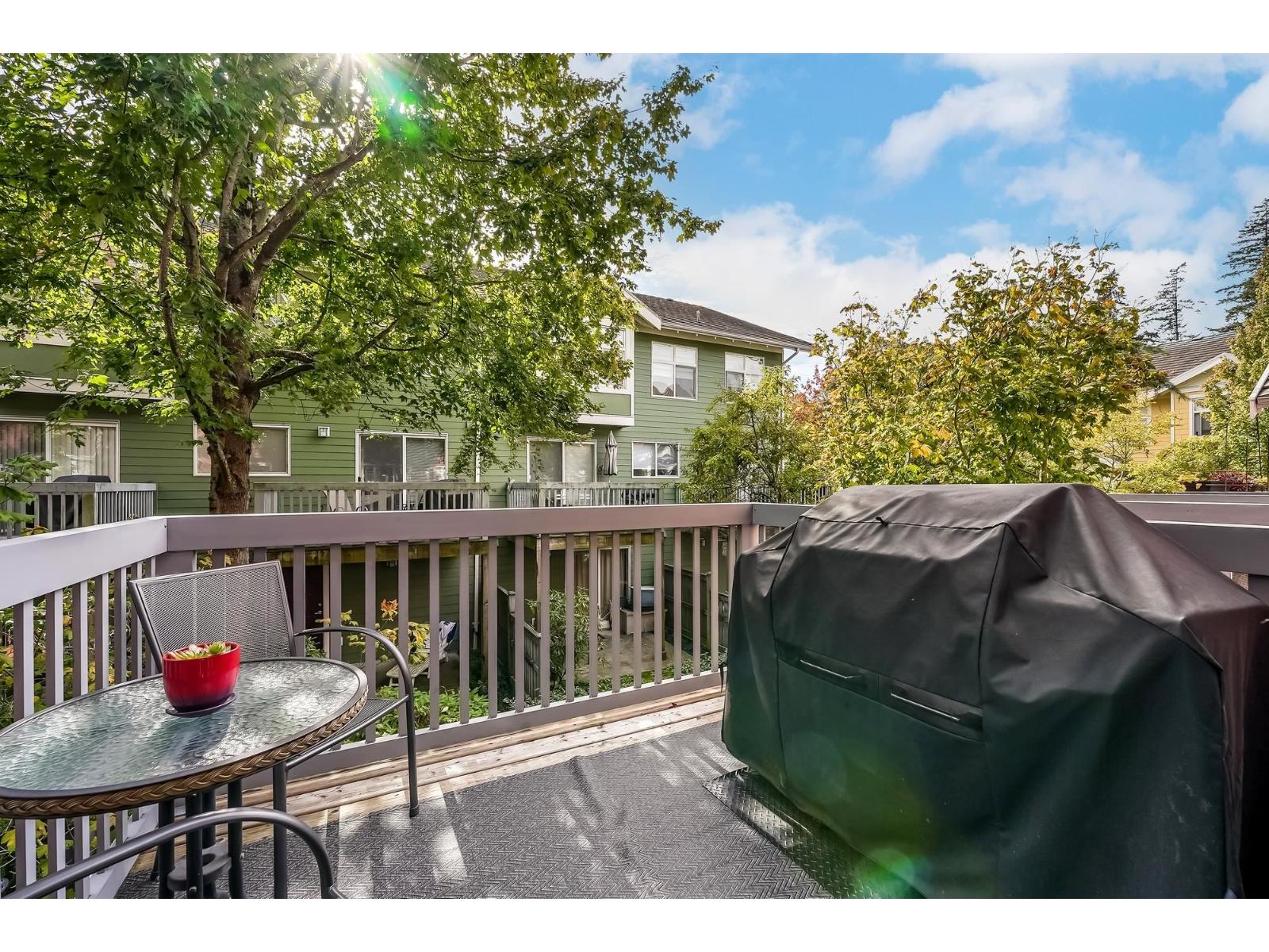 15168 36 Avenue Property Photo 10