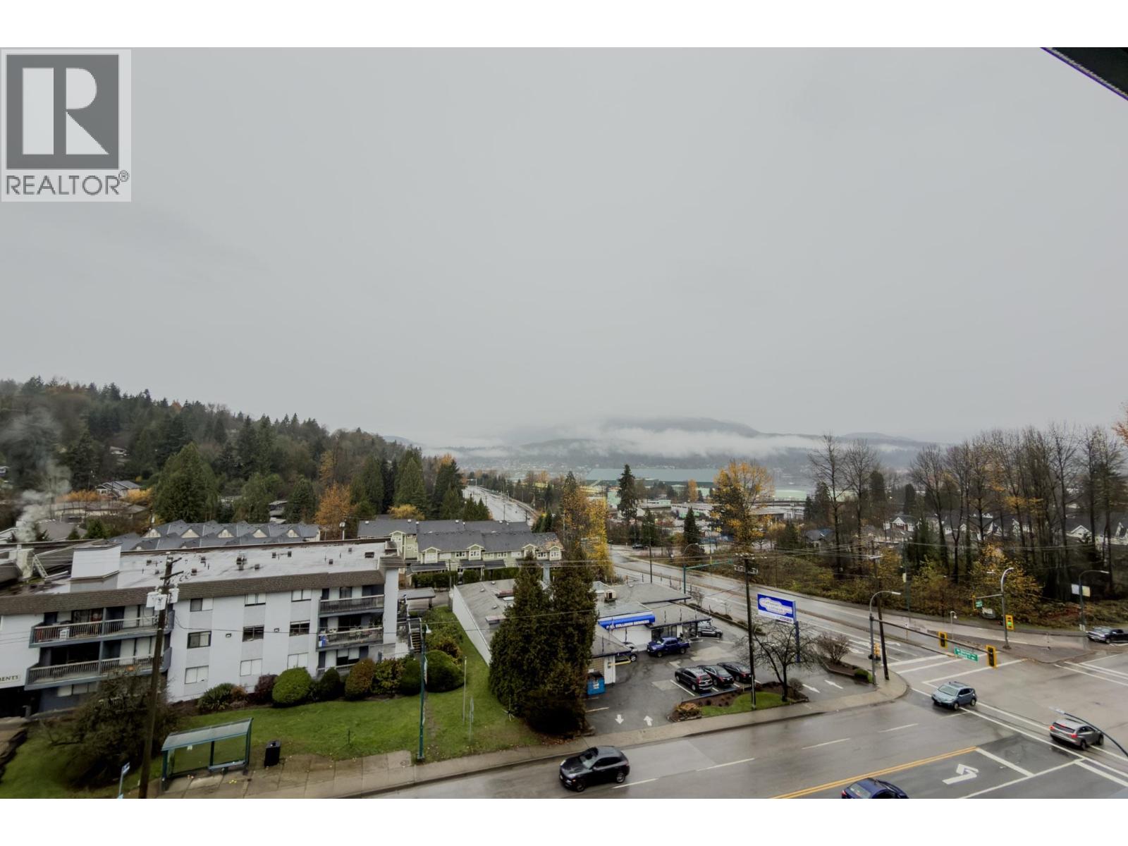 609 2015 St. Johns Street Property Photo 5