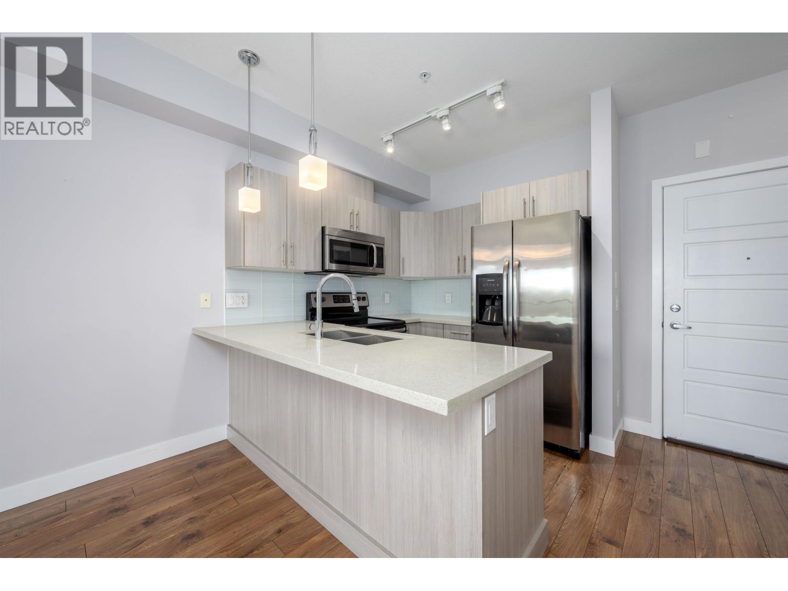 311 12070 227 Street Property Photo 1