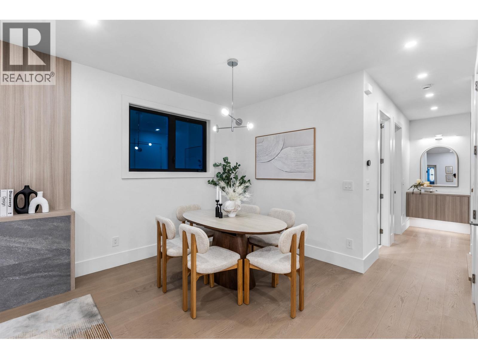1 7061 Paulus Crescent Property Photo 13