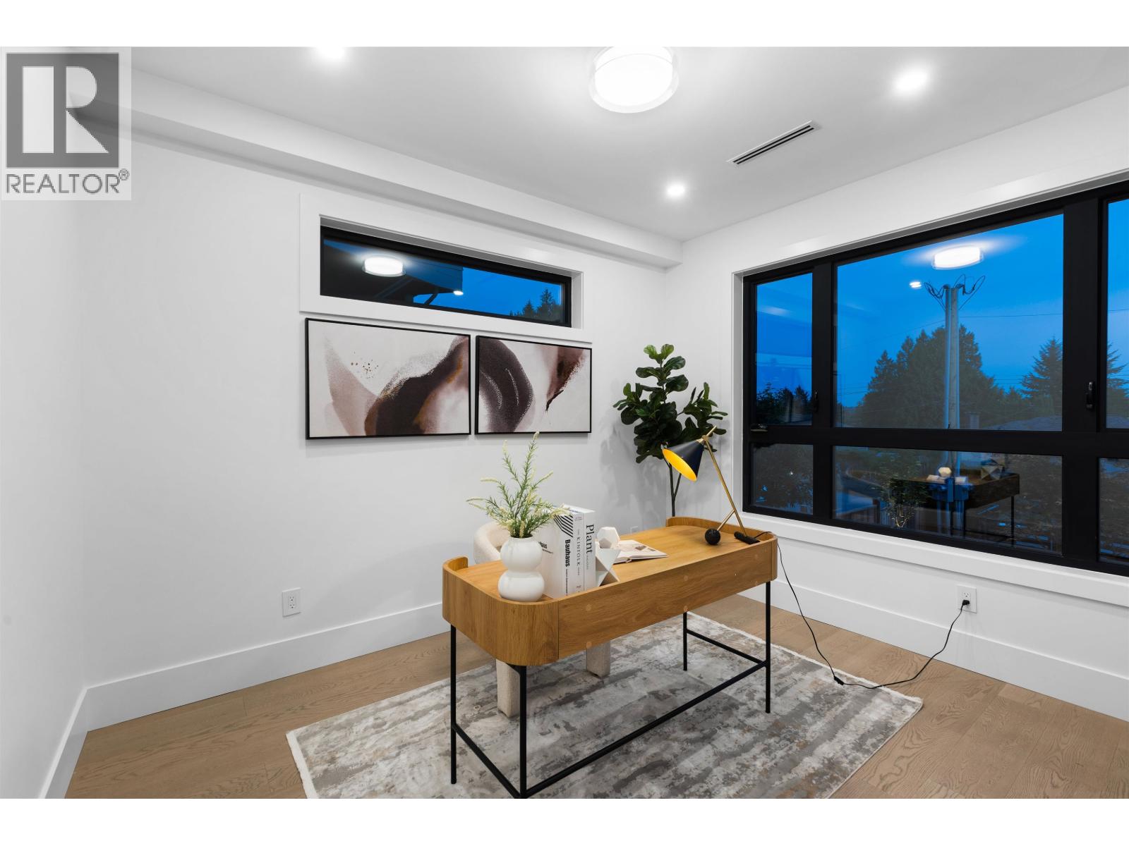 1 7061 Paulus Crescent Property Photo 14