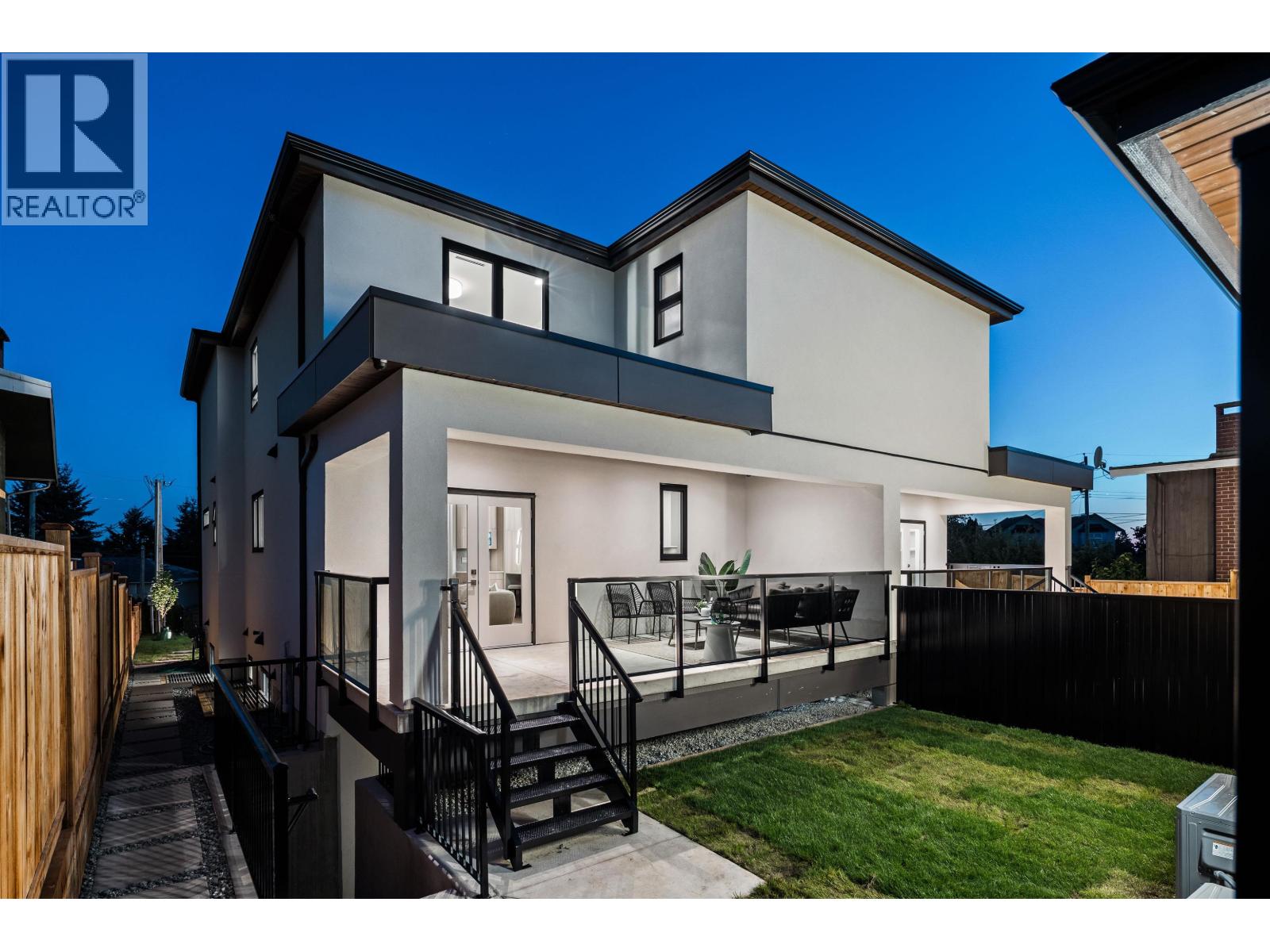 1 7061 Paulus Crescent Property Photo 26