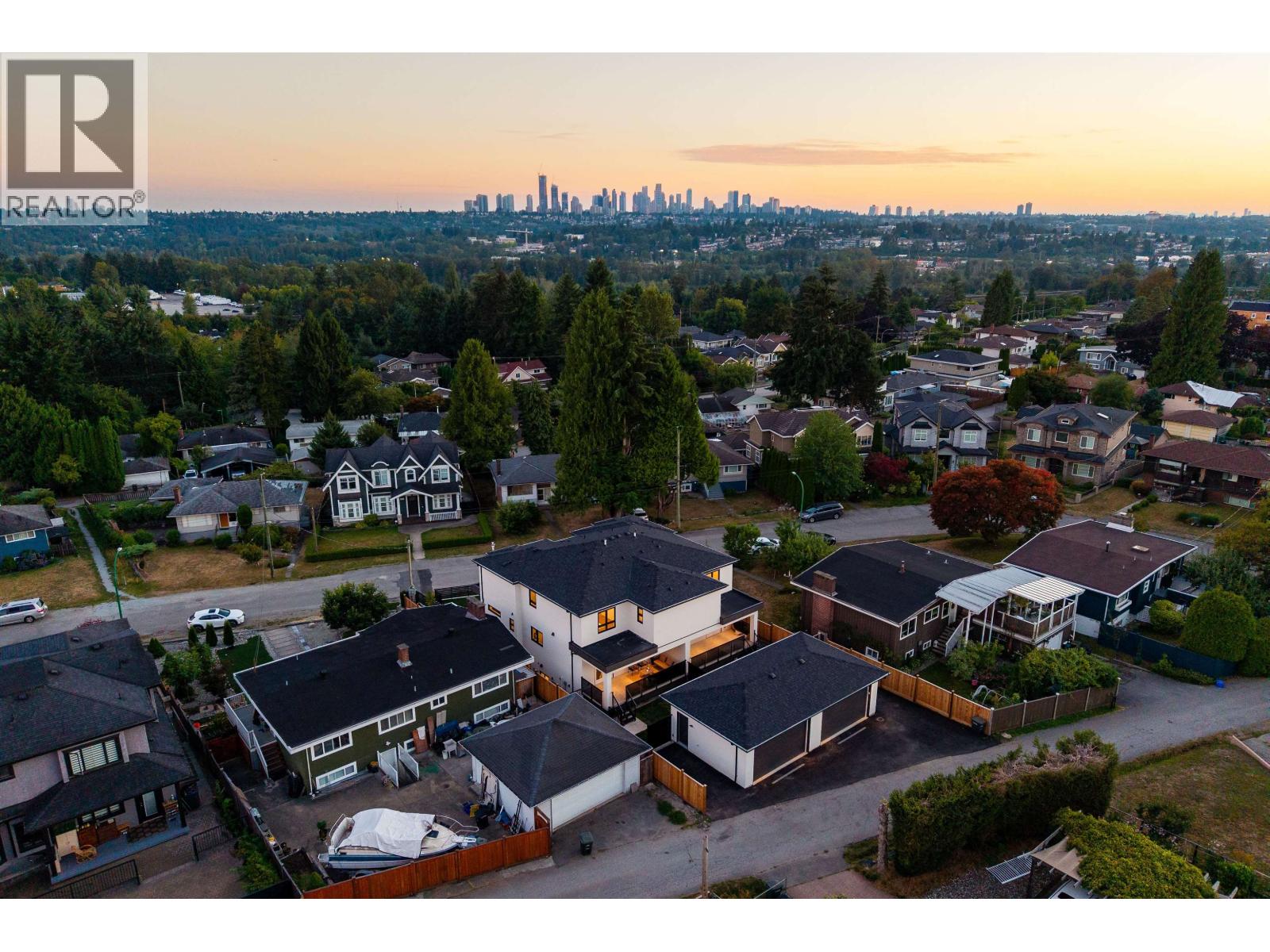 1 7061 Paulus Crescent Property Photo 29