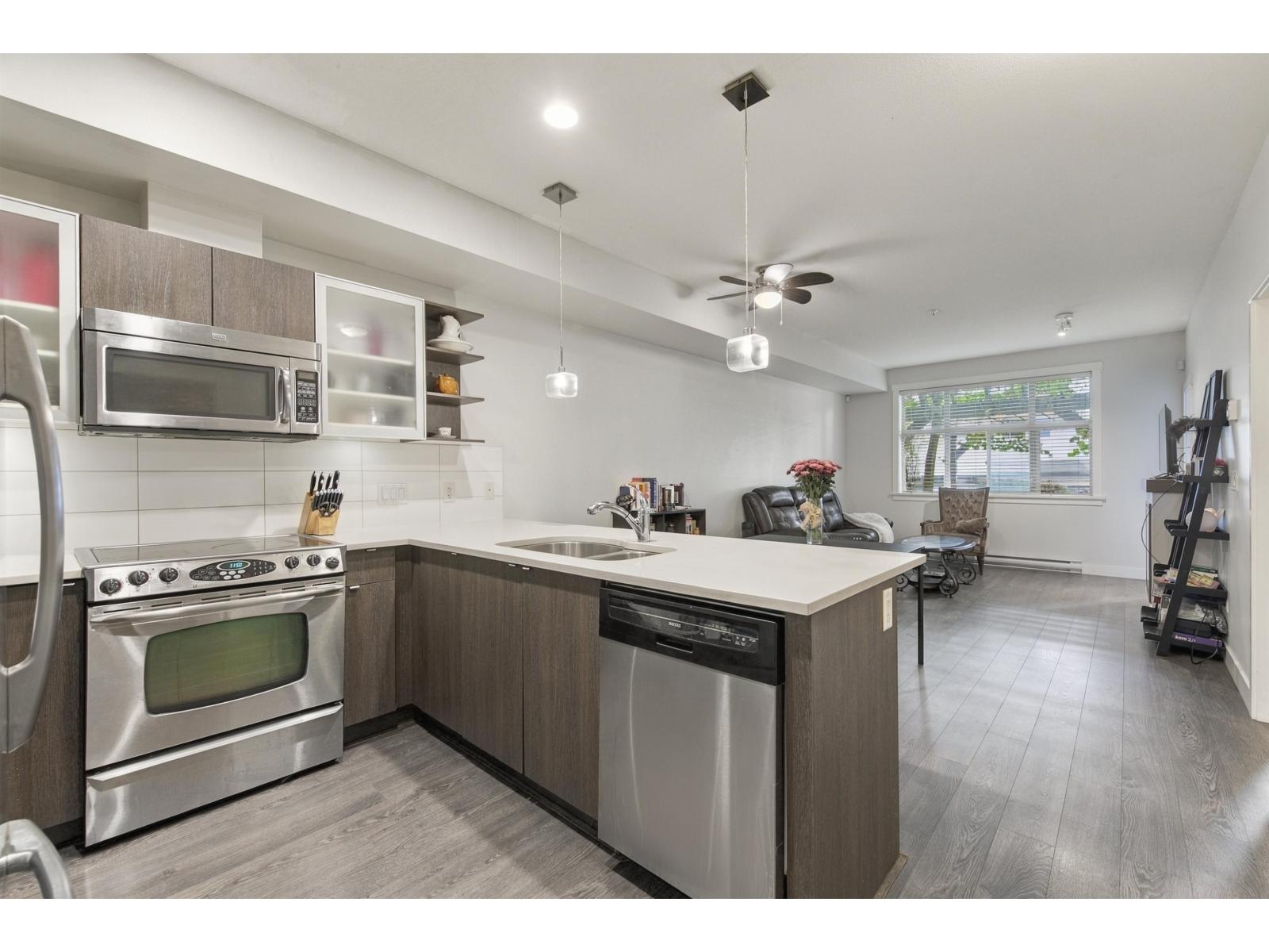 105 19936 56 AVENUE Property Photo 1