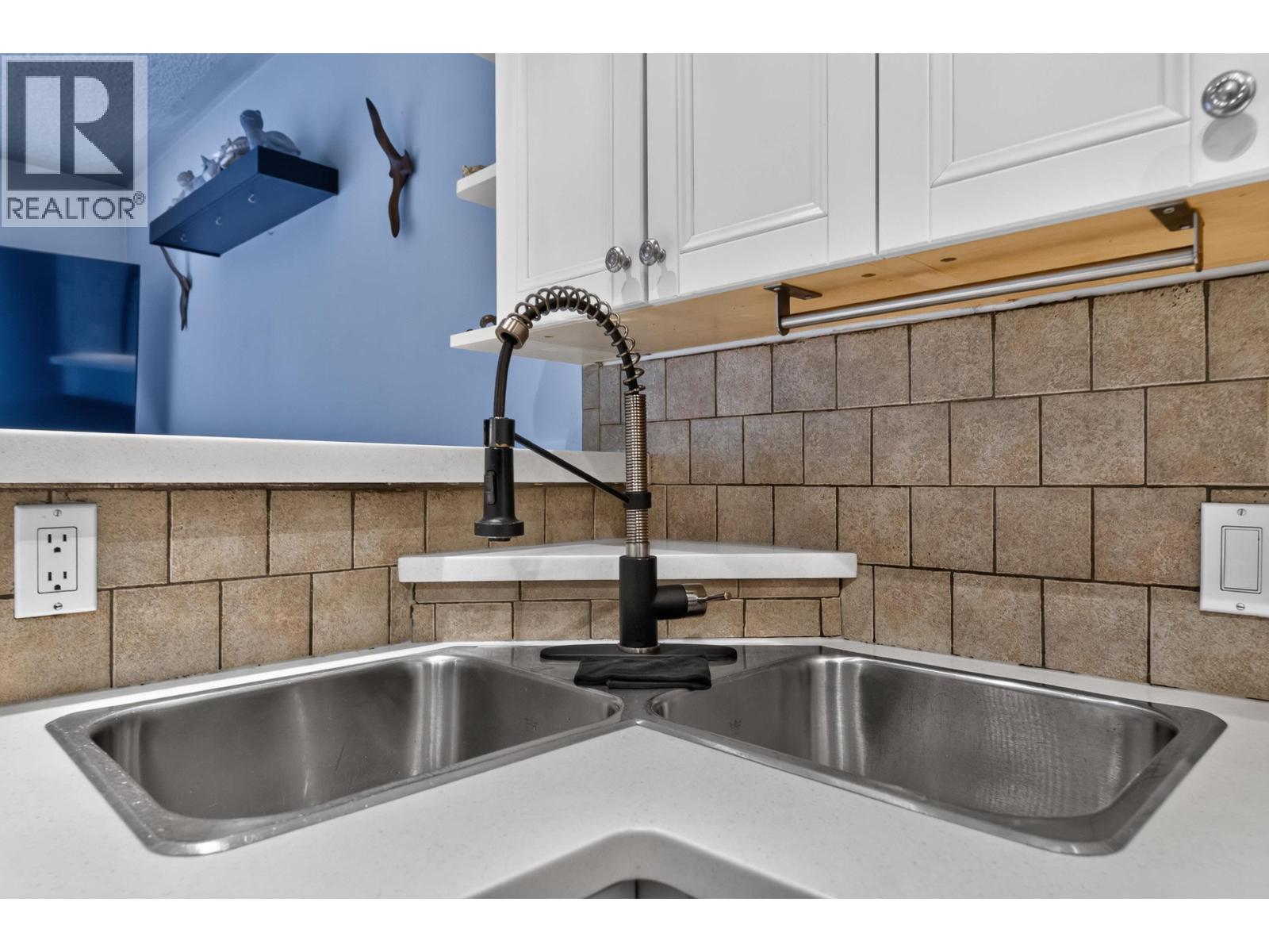 4801 Turnbuckle Wynd Property Photo 8