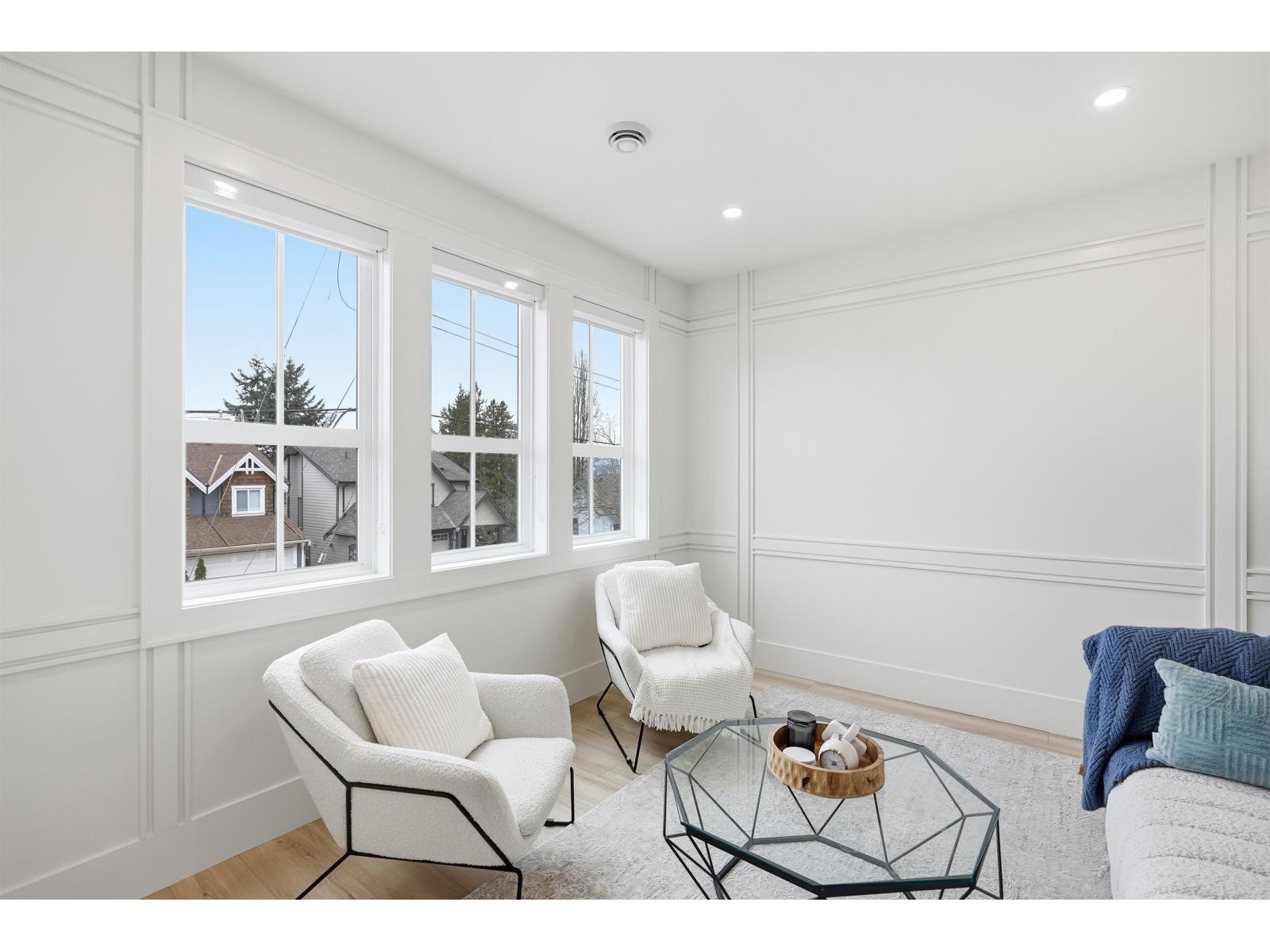 9312 Ebor Road Property Photo 3
