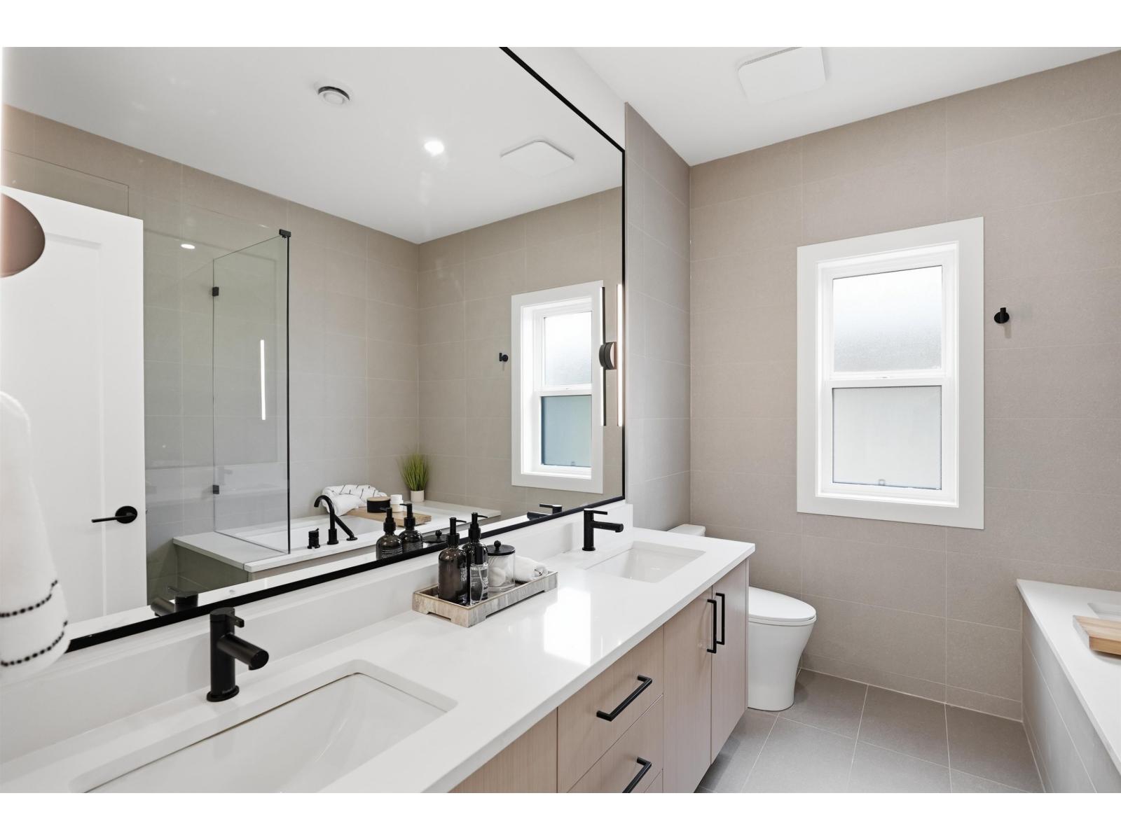 9312 Ebor Road Property Photo 12
