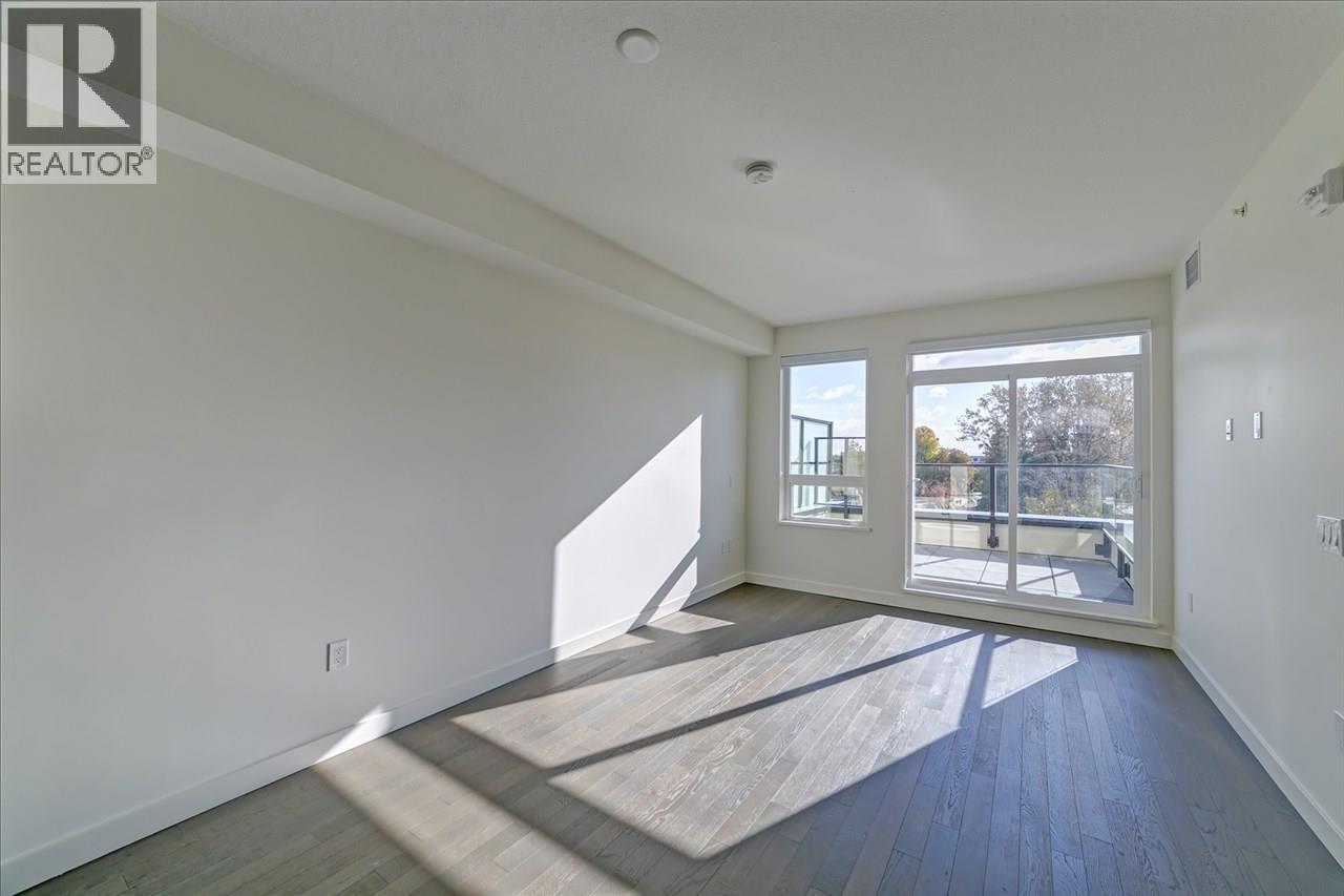 427 4033 May Drive Property Photo 6