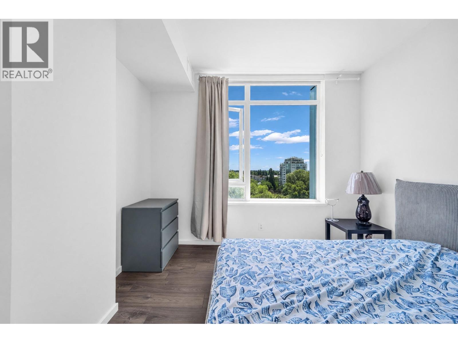 902 6808 Minoru Boulevard Property Photo 10